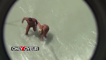 Tanned teen blonde flashes natural tit to mature sugardaddy on beach