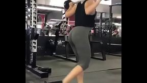 Mujer en el gym &iexcl_que buen culote!