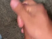 Mira como ensalivo mi gran verga