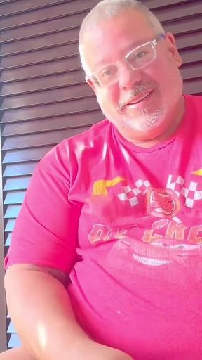 Big Belly on Belgium Grandfather Has Huge Mushroom Head and Has Large Sprays of Juice