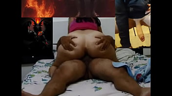 Esposa da bunda Grande com marido do Pau pequeno