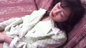 ”Japanese Women Fingering”