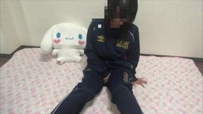 【マネージャーのオナニー】サッカー部のマネージャーしてたら男子の汗だくのちんちん舐めたくなる、、