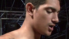 Bukkake Amateur with Gay Twinks Sucking All His Friends to the Cum