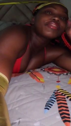 I Was Just In The Bathroom Then I Saw a Wonder Woman Made That Bad Bitch Bend That Big Booty Over She Love The Scenery&hellip;   Clip 1