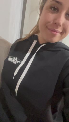 Curvy girlfriend struggles with her urges