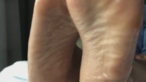 BIG OILY SOLES IN YOUR FACE