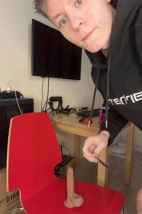 18 and Horny: Twink's Sticky Load Explosion