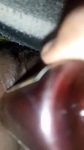 Desy bhabhi botal   Clip 1