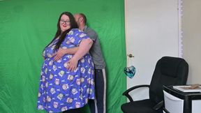 SSBBW BBW STRIPPED NAKED IN BEDROOM
