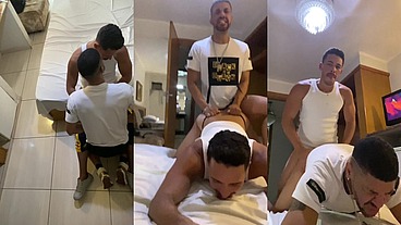 FIZ UMA BRODERAGEM SEM CAMISINHA COM O MEU PRIMO NO QUARTO. (TRAILER)