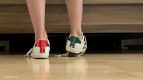 KIRA GOT BLISTERS FROM WEARING VERY TIGHT GUCCI SNEAKERS - MOV Mobile Version