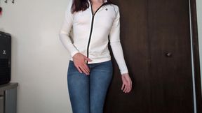 Red Head White Girl Pee Desperation