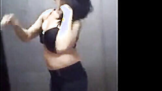 Egyptian Crossdresser Dances in Amateur Vid 5