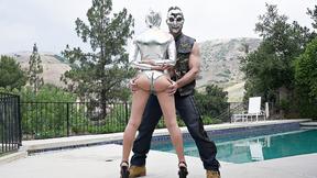 ”Khloe Kapri - Toughlove”