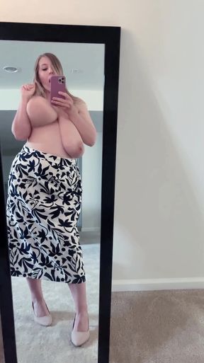 Teasing GF plays with her sexuality