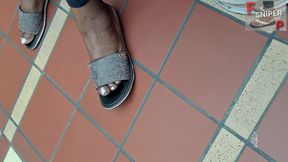 Working Lady Ebony with BBW Feet with Pink Toes