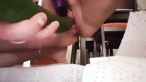 ”Solo Babe Squirting While Stuffing Her Cooch With Bananas”