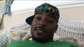 Black stud invites white slut to fuck in his office