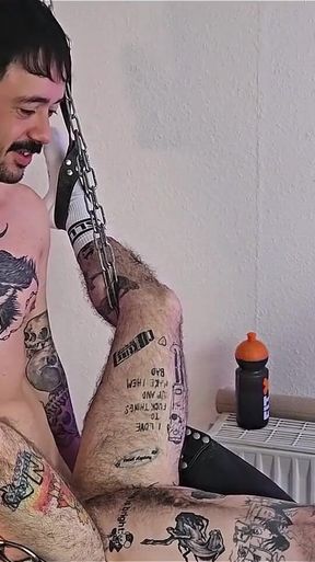 Boy Pussy Wrecked! XXX Skips Submits to Lucio Davoli