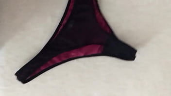 La tanga m&aacute_s excitante de mi jefa