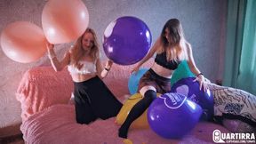 Q701 Mariette and Cosette nailpop many tight balloons - 1080p