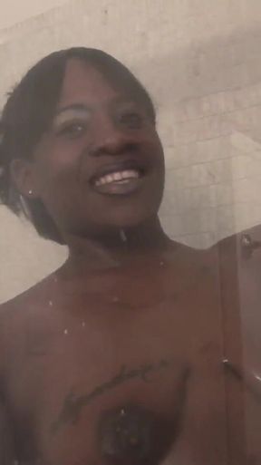 Oshun Breeze Ebony skinned busty bbw fucks black cock to enjoy cum