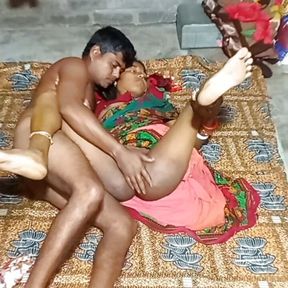 Brother-in-law stripped sister-in-law and fucked her. Indian Desi style fucking video