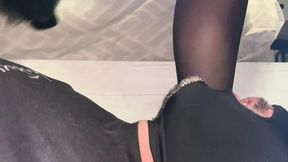 Slave Worships Mistress's Feet
