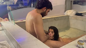 INTENSE THROATPIE! I Drown my Girlfriend and Cum in her Throat in Jacuzzi