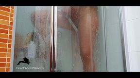 shy girl masturbate for the first time while her boyfriend filmed her - she love to touch herself while bathing