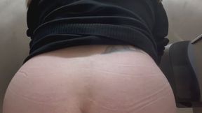 Long Pee and lots of gas mp4