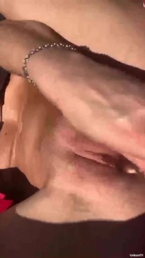 🆓(FREE Full 10:51 minutes video to subscribers! Thank you for being here with us!!!)  I am outside ☀️ and use two dildos to feed my very hungry pussy!💦   xo Aleah Jasmine