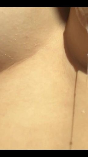 Slide for Sunkissed Tits/vid.