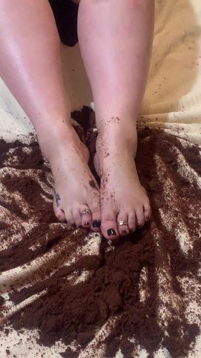 Feet Feet Feet in the Cake