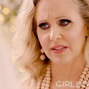 Stepmom Julia Ann Confesses Love Before Daughter&#039;s Wedding