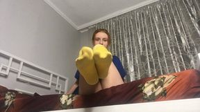 Yellow socks removing!