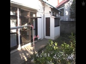 A pure love moving sensual drama that overcomes the age difference.