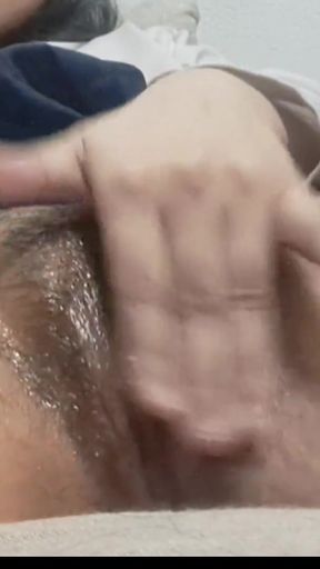 Hunny thai girl show pussy   Clip 1