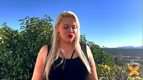 Alysha, blonde voluptueuse qui aime les gorges profondes...