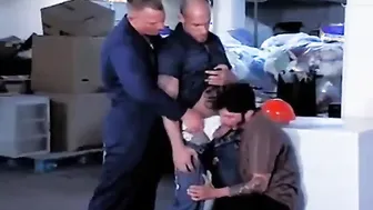 Muscled stud gets blown by Sears employees in store dungeon