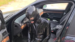 Slut-Orgasma Celeste in black latex public pissing