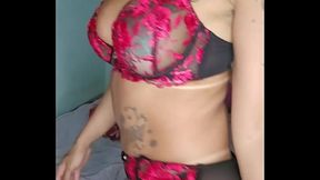 Entregador me comeu na cozinha