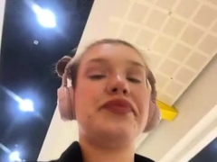 Honey___hot in mall changing cabin