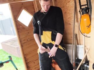 I´m slutty gardener. Spring is coming and with it the garden work