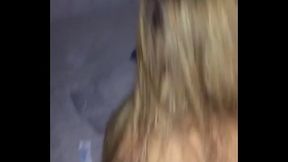 Loira linda deu pro Johnnie Walker