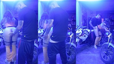 TENIENDO SEXO CON EL MECANICO DESPUES DE QUE ARREGLO MI MOTO