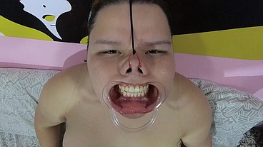 Humiliate me, rub your dick on my face and cum on it