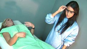 Kinky nurse examines tight pussy of Ashleigh Embers at the medical center