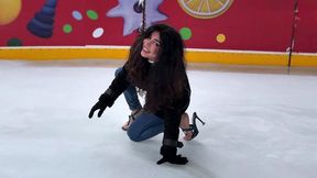 High heels on ice rink, flip flops on ice rink, sandals on ice, girl on high heels walking on ice, high heels sliding